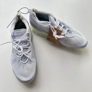 NEW Nike Air Vapormax Fly Knit 2023 Mens Shoes SZ 11.5 White Running Tennis